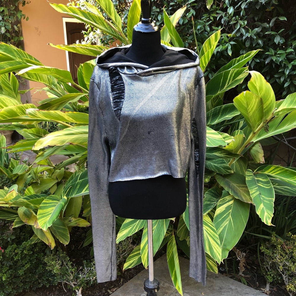 Metallic cropped hoodie
